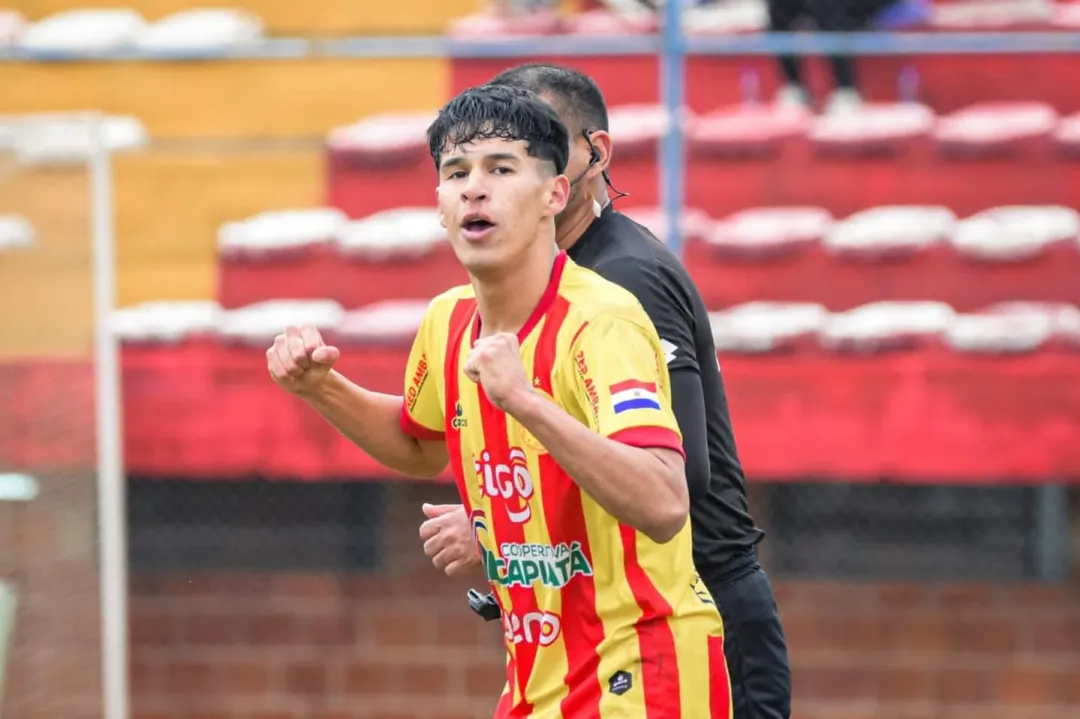 Martín Ledesma deja escapar victoria ante el puntero