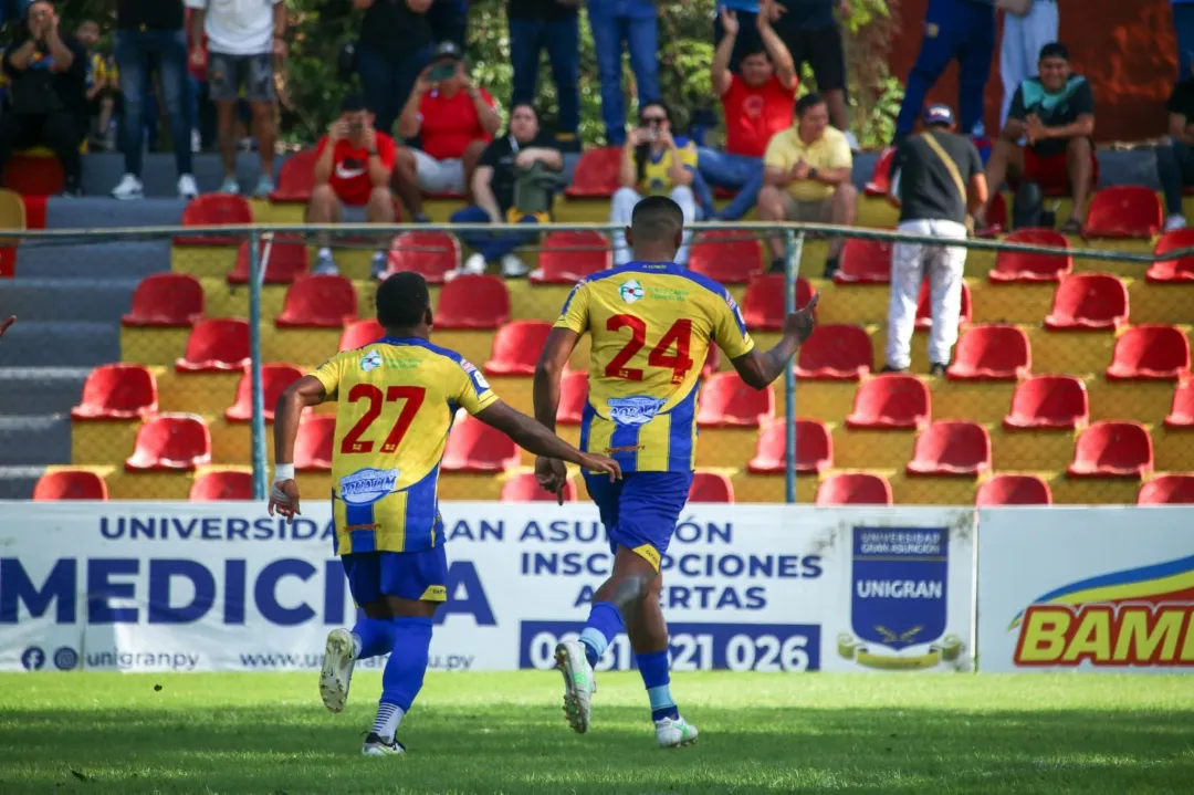 Capiatá gana y se coloca a un punto de los lideres